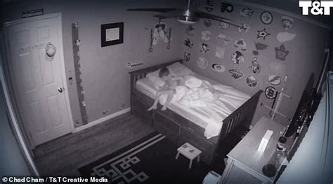 mom son sister porn|Dad stealthily leaves sleeping daughter's room .